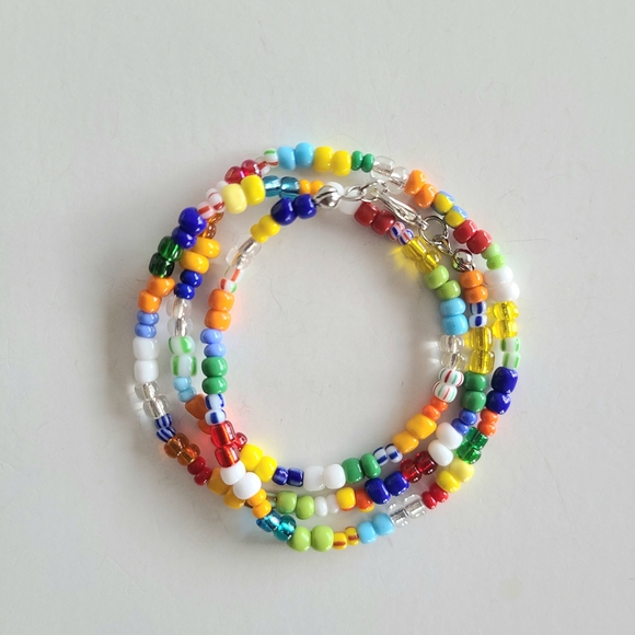 Multicolor Beaded Necklace - Picture 3 of 11